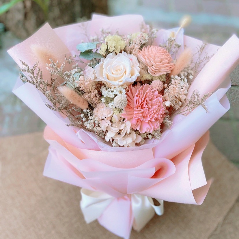 最美是你It's you 盒裝永生玫瑰花X康乃馨擴香乾燥花花束