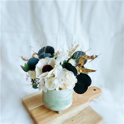 靜心綠大理石紋桌上花禮